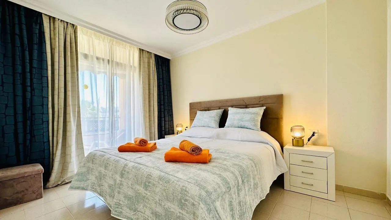 Sunset Apart, Large Terrace, Pool, Best Location! Puerto de Santiago  0*, Puerto de Santiago (Tenerife) Ισπανία