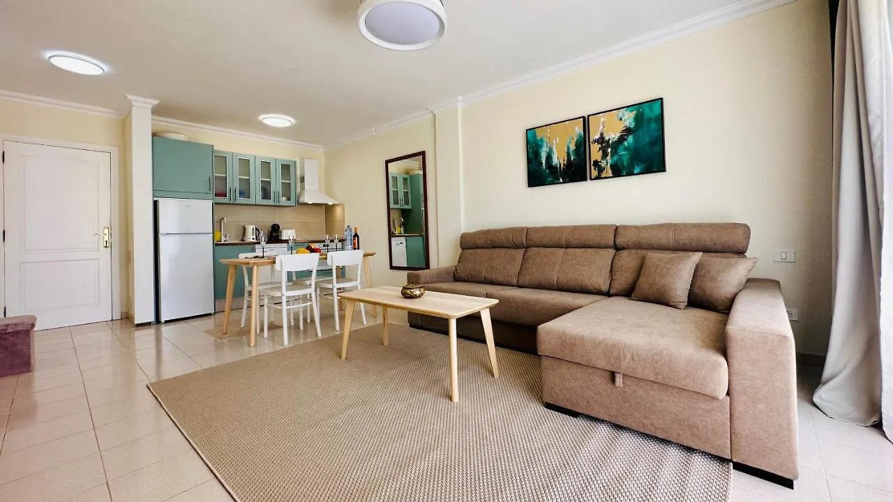 Sunset Apart, Large Terrace, Pool, Best Location! Puerto de Santiago  Διαμέρισμα Puerto de Santiago (Tenerife)